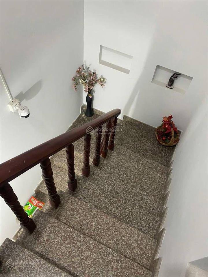 Xe hơi ngủ nhà  phạm văn chiêu  nhà btct 3 tầng sân thượng còn mới vào ở ngay  nhích 6 tỷ tl