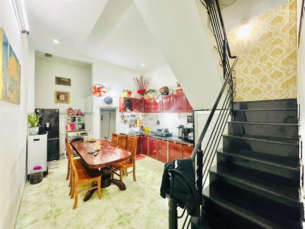 4,2m x 14m  nhà 2 tầng  hẻm xe hơi  gần công viên làng hoa  chợ thạch đà  emart