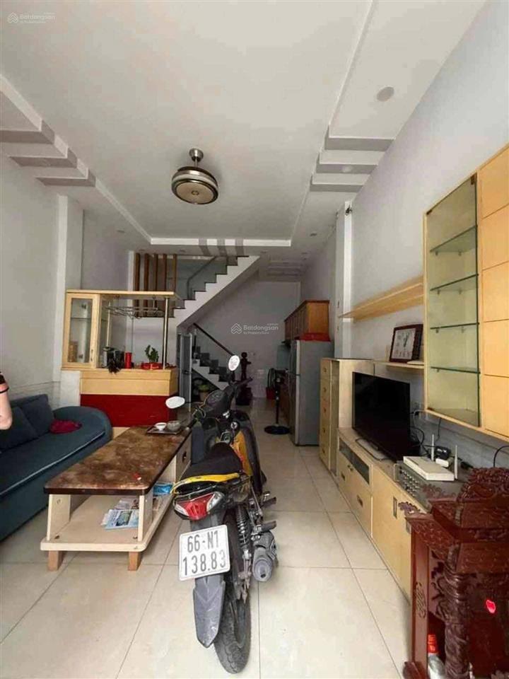 Nhà gần emart phan huy ích  4,65 tỷ  hẻm xe hơi  nhà 2 tầng