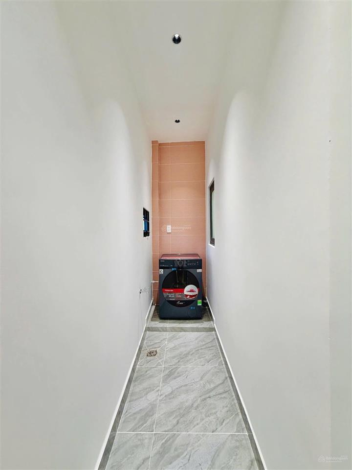 5,65 tỷ  4,5m x 10m  nhà 2 tầng  3pn  có phòng ngủ tầng trệt cho người lớn tuổi