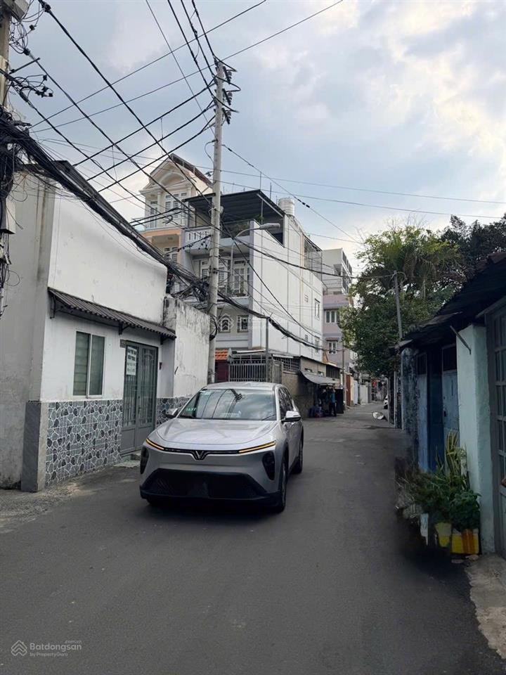 Siêu phẩm nguyễn văn lượng ô tô tránh full nội thất chỉ 5,99 tỷ