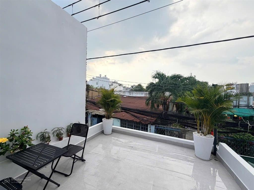 Siêu phẩm nguyễn văn lượng ô tô tránh full nội thất chỉ 5,99 tỷ
