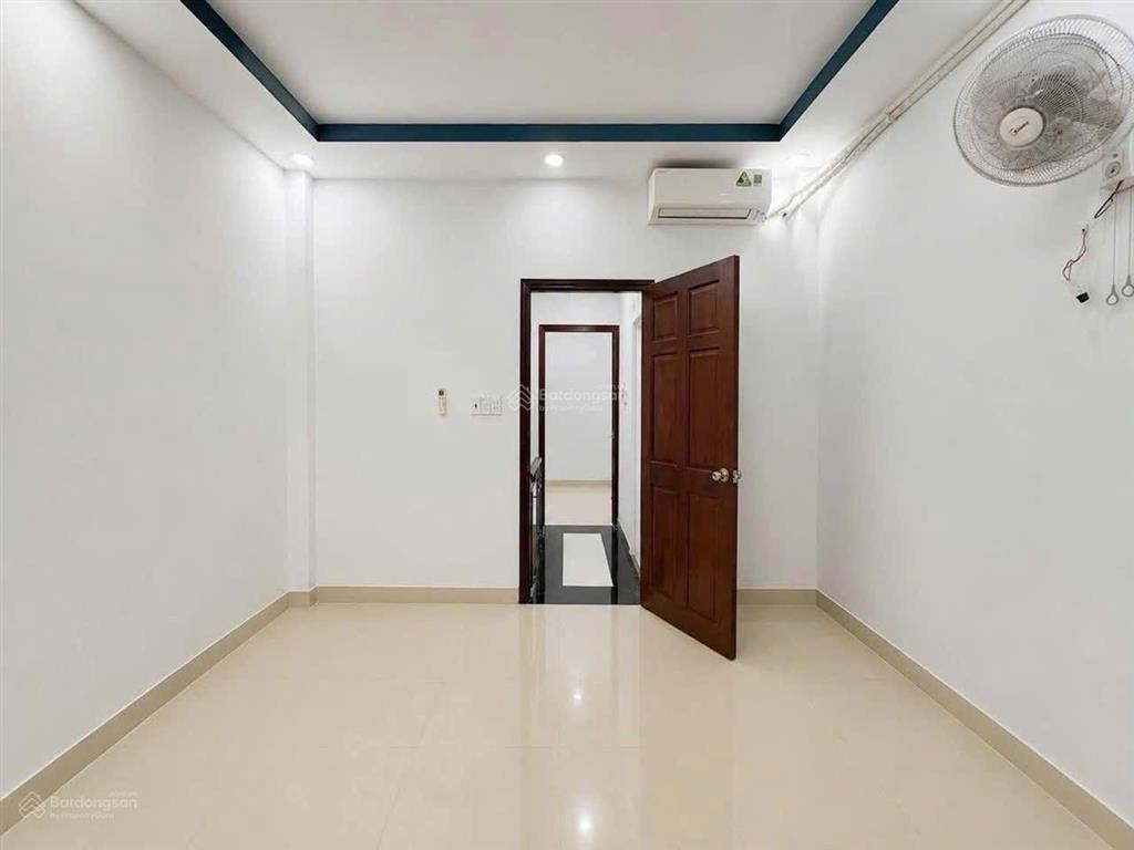 4,2 tỷ gần 40m2, 2 tầng, 2pn vài bước ra xe tải thông gần bv hồng đức