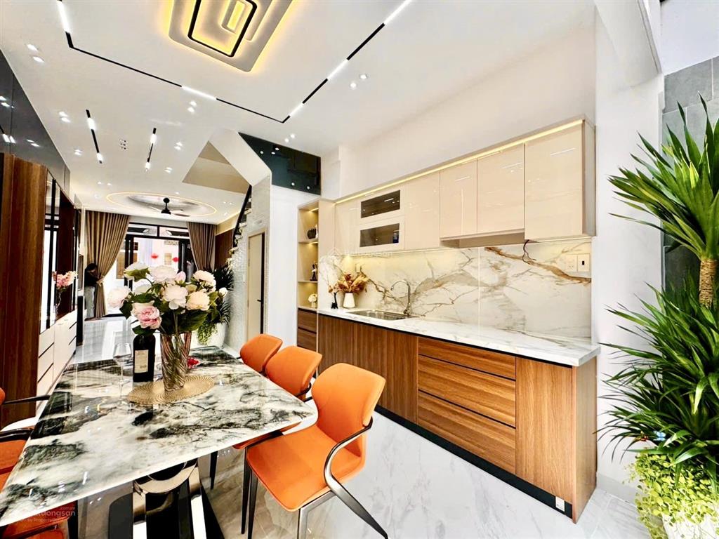60m2, bán nhà 4 tầng xây mới, hẻm 5m, nguyễn văn nghi  p1 gò vấp  7 tỷ hơn  ngay chợ gò vấp iuh