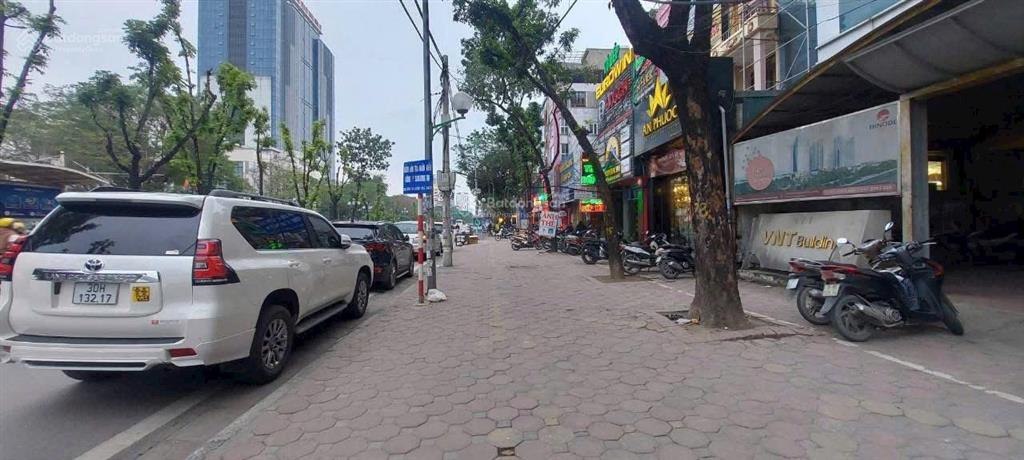 Vị trí kim cương, lô góc  2 mặt phố hoàng quốc việt, coffee  công ty, 60/75m², 5 tầng, vỉa hè to