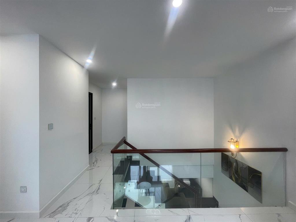 Hạ giá sốc 2 tỷ căn duplex vip sunshine city 195m² 5 phòng ngủ (2 tầng) full nội thất chỉ 21,5 tỷ