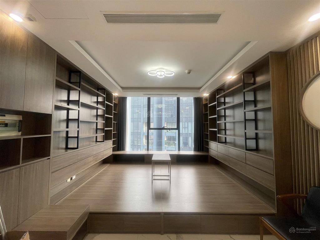 Hạ giá sốc 2 tỷ căn duplex vip sunshine city 195m² 5 phòng ngủ (2 tầng) full nội thất chỉ 21,5 tỷ