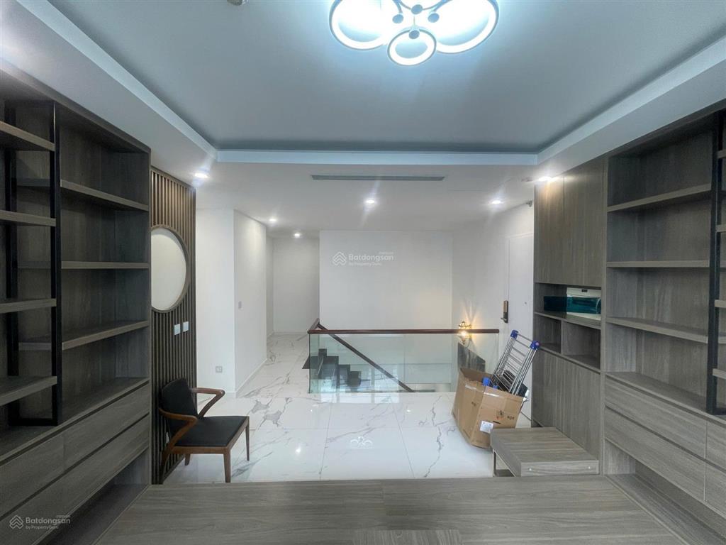 Hạ giá sốc 2 tỷ căn duplex vip sunshine city 195m² 5 phòng ngủ (2 tầng) full nội thất chỉ 21,5 tỷ