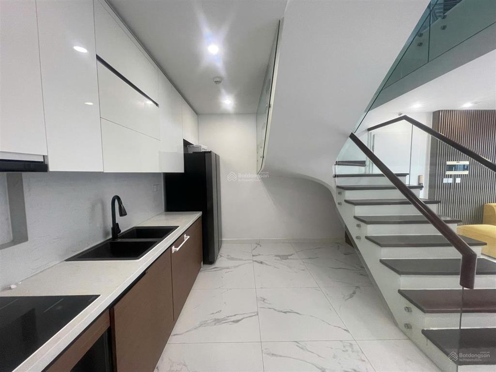 Hạ giá sốc 2 tỷ căn duplex vip sunshine city 195m² 5 phòng ngủ (2 tầng) full nội thất chỉ 21,5 tỷ