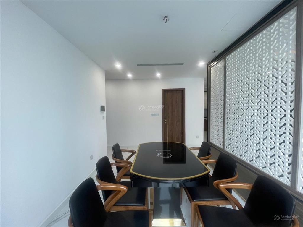 Hạ giá sốc 2 tỷ căn duplex vip sunshine city 195m² 5 phòng ngủ (2 tầng) full nội thất chỉ 21,5 tỷ
