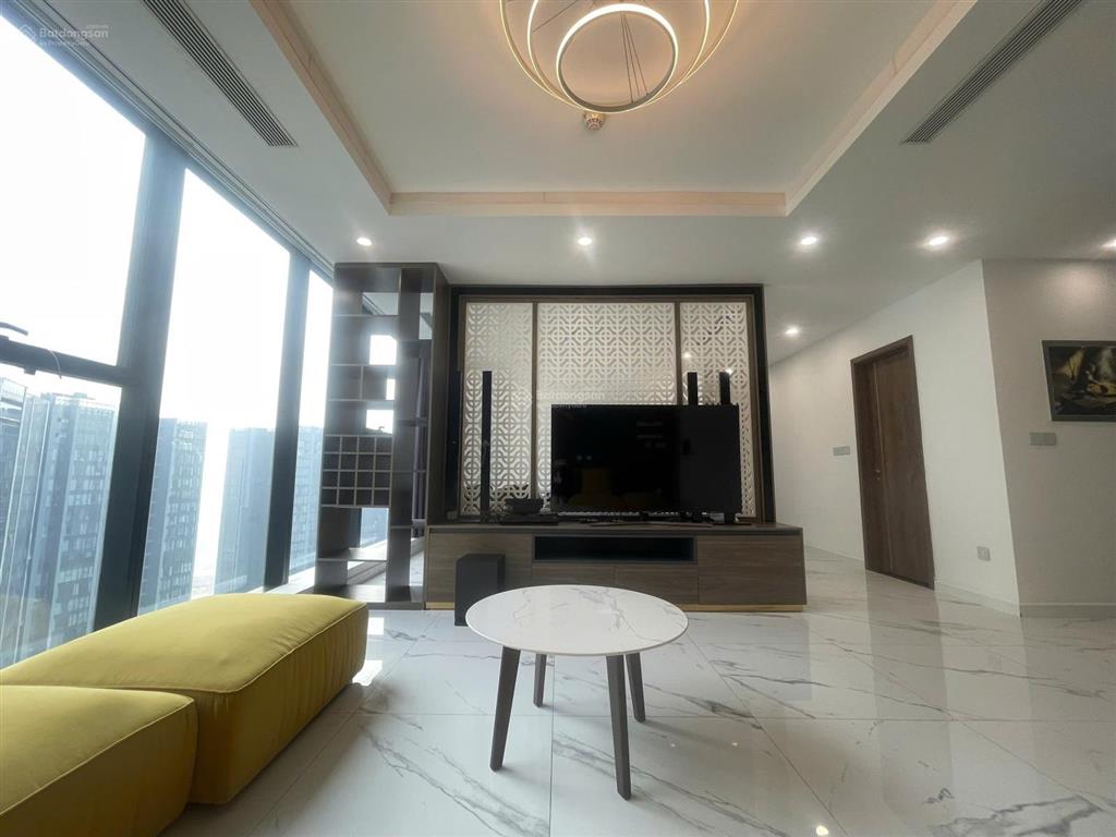 Hạ giá sốc 2 tỷ căn duplex vip sunshine city 195m² 5 phòng ngủ (2 tầng) full nội thất chỉ 21,5 tỷ