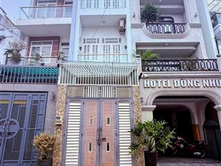 Bán nhà mặt tiền đường rộng 10m, tiện kinh doanh, khu sầm uất, gần sân bay, siêu thị, trường học