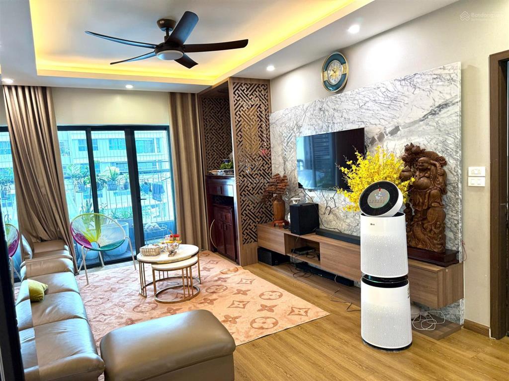 Bán căn hộ 3n2wc  106mvingardenia 3n đông nam view bể bơi, giá 10 tỷ hơn. e ms ngân