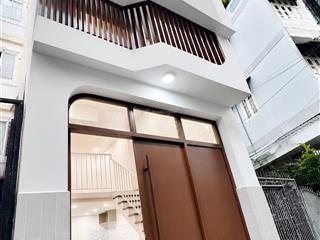 Chính chủ bán nhà 3 tầng q4  mt hẻm  giá 3 tỷ 299