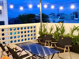 Quận 8, p9 | nhà đẹp sát cầu nguyễn tri phương  3 tầng, 3pn, 42m2 dt, full nt mới. | 7.2 tỷ