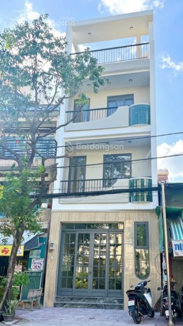 Quận 8, hưng phú, mặt tiền kinh doanh  ô tô trong nhà, 4 tầng, 3pn, 45m2 11.2 tỷ