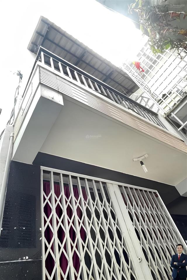 Quận 8, dương bá trạc | sát chợ rạch ông  cầu nguyễn văn cừ, 2 tầng, 35m² dt. | 4.3 tỷ