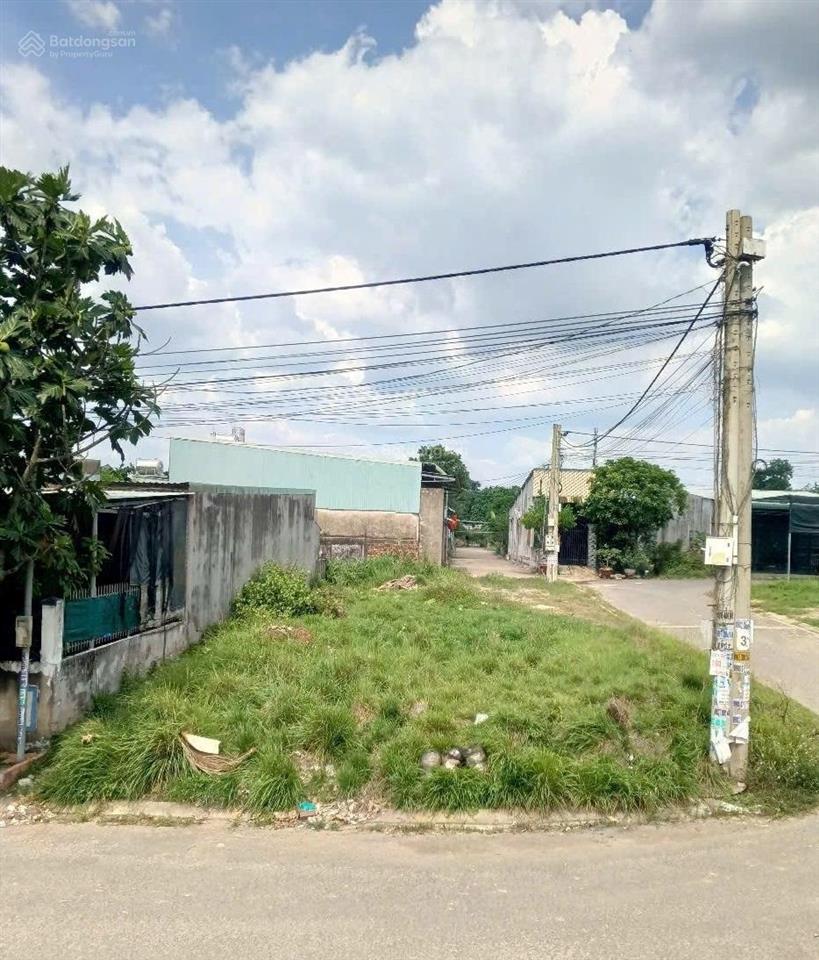 Cần tiền gấp ra nhanh lô đất ngay trung tâm trảng bàng, 134m2 700tr sổ hồng riêng