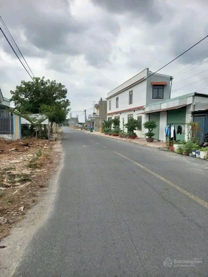 Gần kề vinhome hóc môn. chủ ngộp cần bán gấp lô đất 234m2 sổ hồng riêng