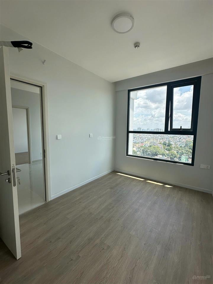Cần bán căn 3pn 90m2 6,1 tỷ giá tốt thị trường cc dhomme