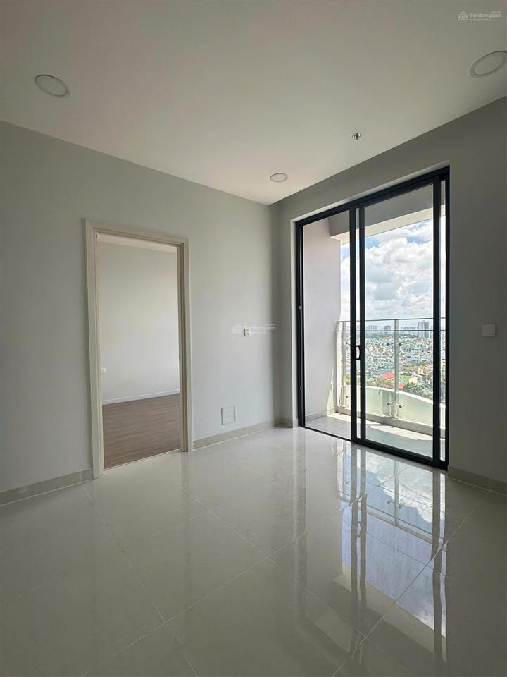 Cần bán căn 3pn 90m2 6,1 tỷ giá tốt thị trường cc dhomme