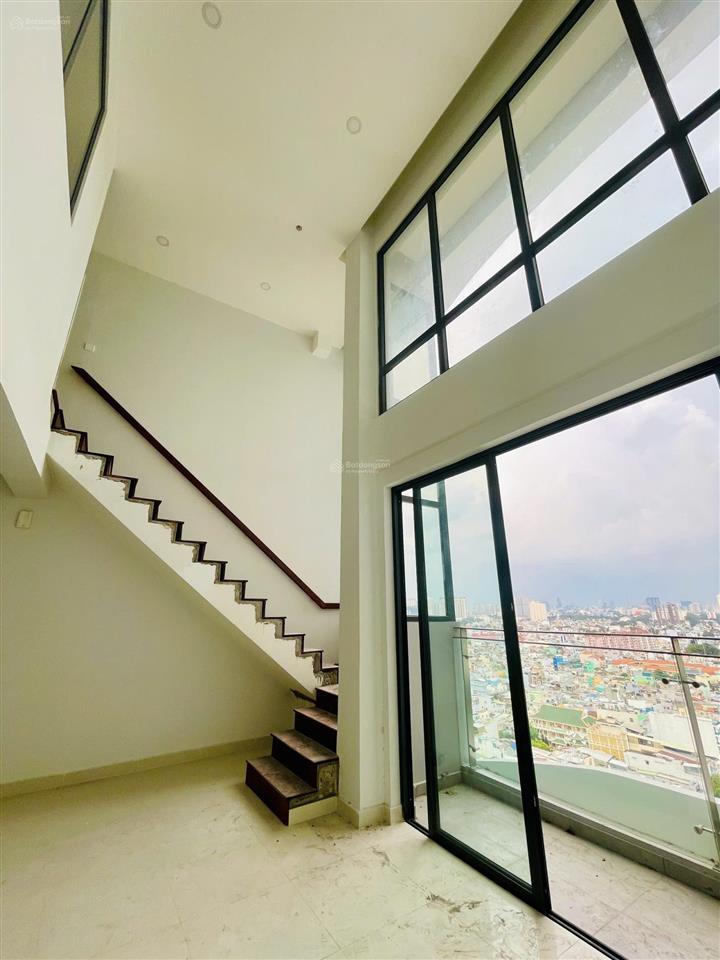 Cần ra hàng duplex thông tầng giá 9.560 view đẹp, tầng đẹp tại cc dhomme q.6