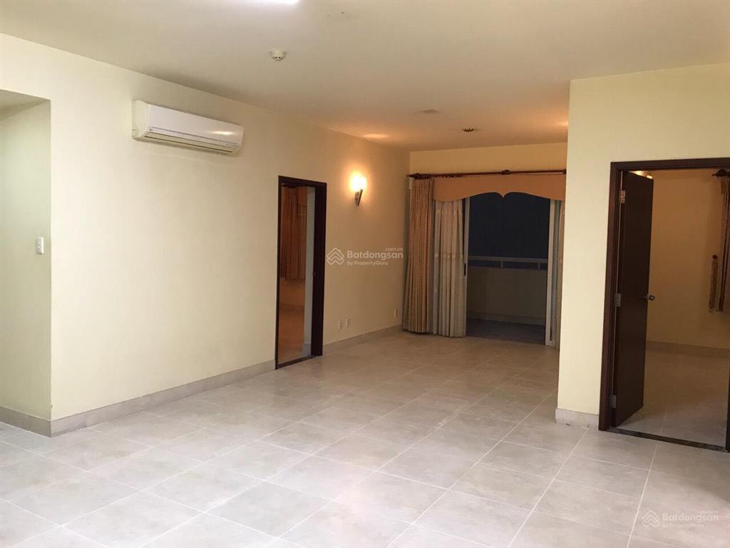 Bán căn hộ hùng vương plaza, quận 5  130m², 3pn  có suất ô tô  sổ hồng riêng  giá chỉ 9.8 tỷ