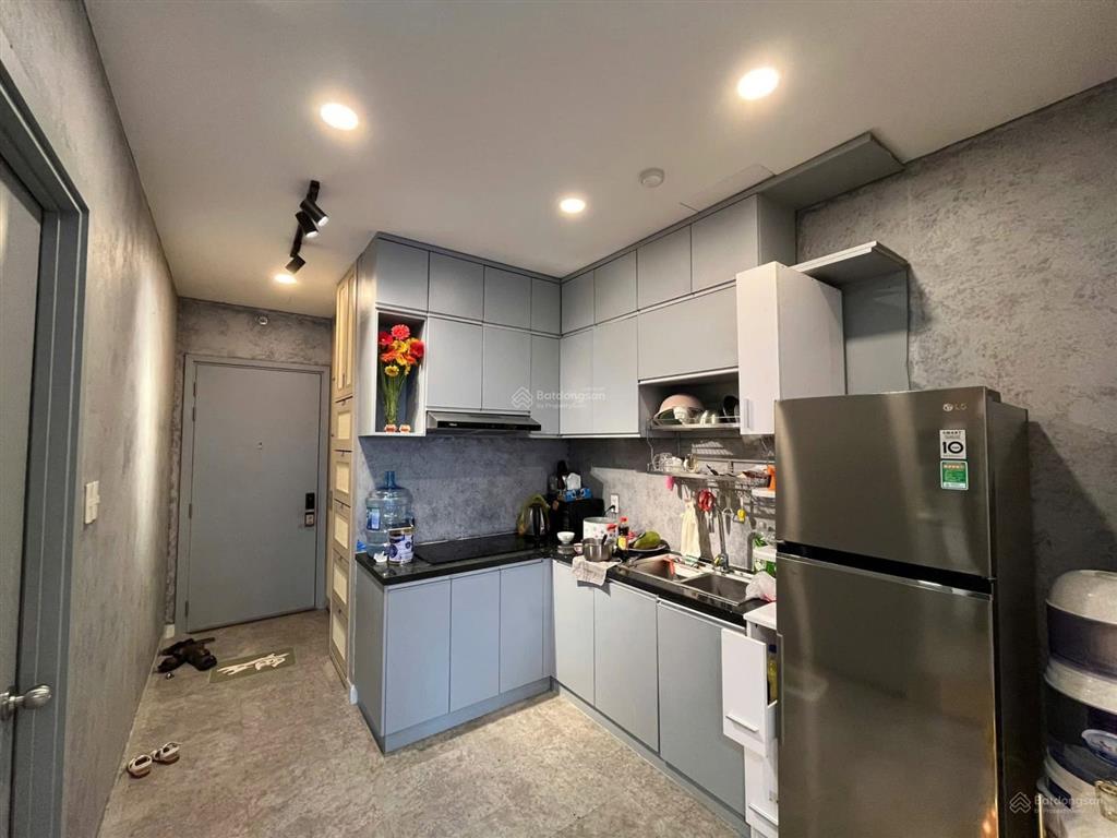 Chính chủ bán gấp summer square, q.6  dt 63m² (2pn, 2wc)  full nội thất, lầu cao  sổ hồng riêng