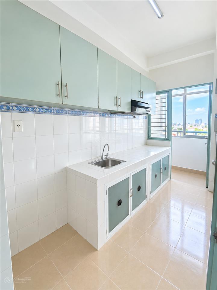 Bán gấp căn hộ cao cấp phú thọ  nguyễn thị nhỏ, quận 11, dt 66m² (2pn  2wc), nhà đẹp, ở ngay