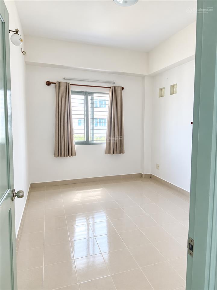 Bán gấp căn hộ cao cấp phú thọ  nguyễn thị nhỏ, quận 11, dt 66m² (2pn  2wc), nhà đẹp, ở ngay