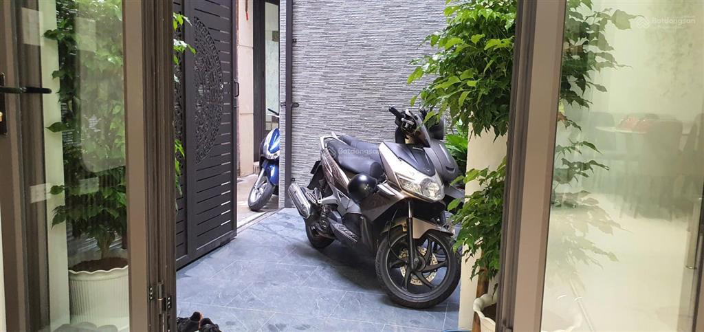 Nhà đẹp phố hồng mai, 56 m2, 5 tầng thang máy, 5 ngủ, ở luôn!