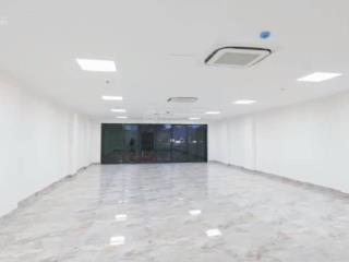 Bán tòa văn phòng hồ tùng mậu  cầu diễn, vỉa hè ô tô tránh. 155m x 8t, mt 8m. 43 tỷ. 0978 996 ***