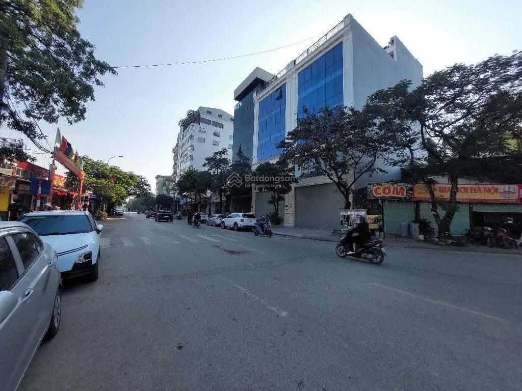 Bán tòa văn phòng hồ tùng mậu  cầu diễn, vỉa hè ô tô tránh. 155m2 x 8t, mt 8m. 43 tỷ. 0978 996 ***