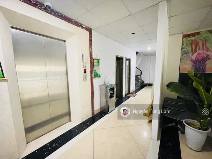 Mặt phố hồng tiến 155m² 6 tầng đang làm văn phòng  giá tốt chỉ 6x tỷ