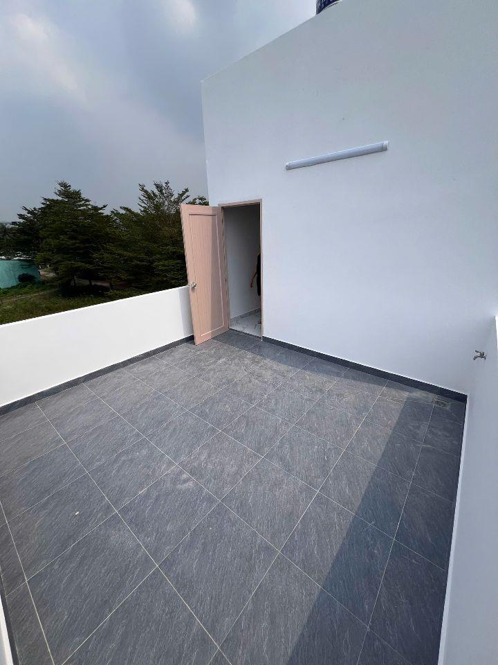 CHÍNH CHỦ CẦN BÁN GẤP NHÀ 3PN - 3WC - VỊ TRÍ GIÁP BÌNH CHÁNH TP.HCM