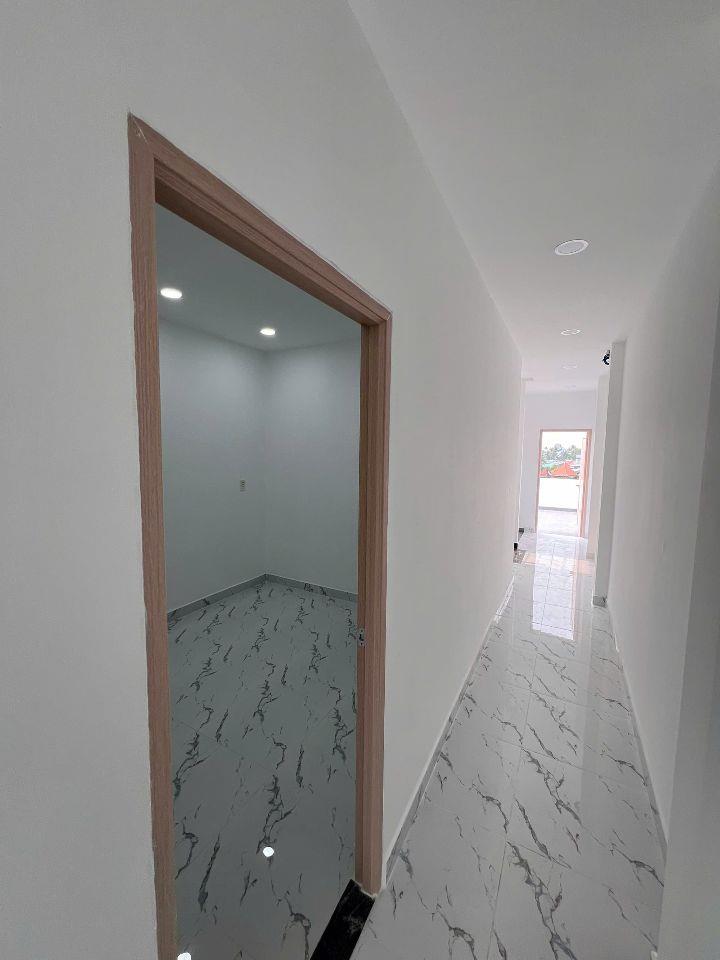 CHÍNH CHỦ CẦN BÁN GẤP NHÀ 3PN - 3WC - VỊ TRÍ GIÁP BÌNH CHÁNH TP.HCM