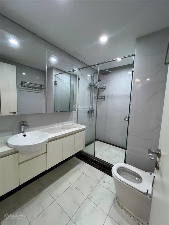 Cho thuê căn hộ 2 pn vinhomes dcapital full nội thất