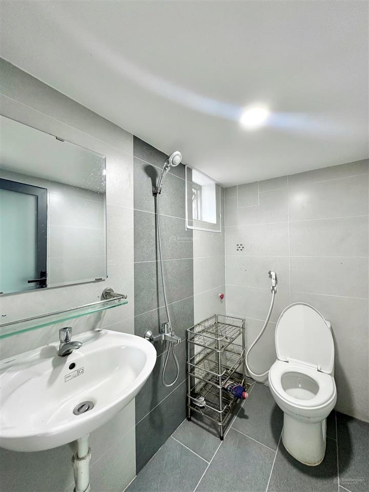 Cho thuê phòng gác ban công sẵn máy lạnh ngay đỗ xuân hợp, song hành, global city, lakeview quận 2