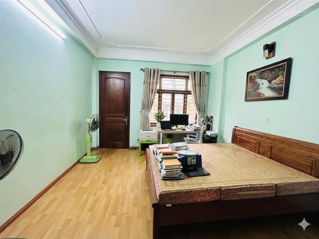 Chỉ nhỉnh 13 tỷ có nhà nguyễn khuyến 50m2 ô tô đỗ cửa lô góc 5 tầng, mt 4m,  mr. công 0931 706 ***