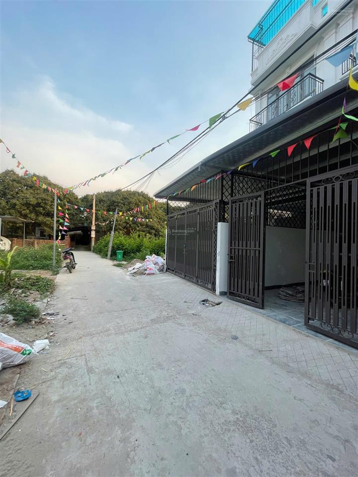 Khẳng định đây là căn vị trí đẹp nhất thị trấn chúc sơndiện tích rộngcó sân riênggiá chỉ hơn 4ty