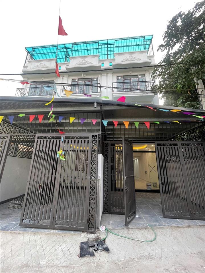 Khẳng định đây là căn vị trí đẹp nhất thị trấn chúc sơndiện tích rộngcó sân riênggiá chỉ hơn 4ty