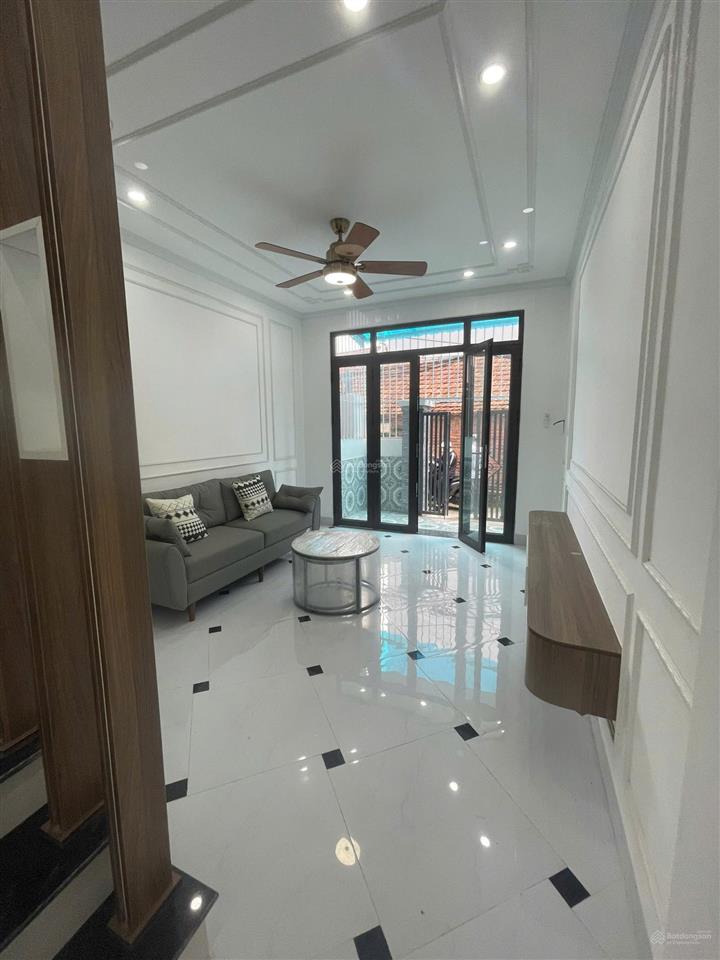 Hàng sịn đét cách đại lộ chỉ 400m có sân riêng để xe trước nhà diện tích rộng ở sướng  chỉ 4.x tỷ