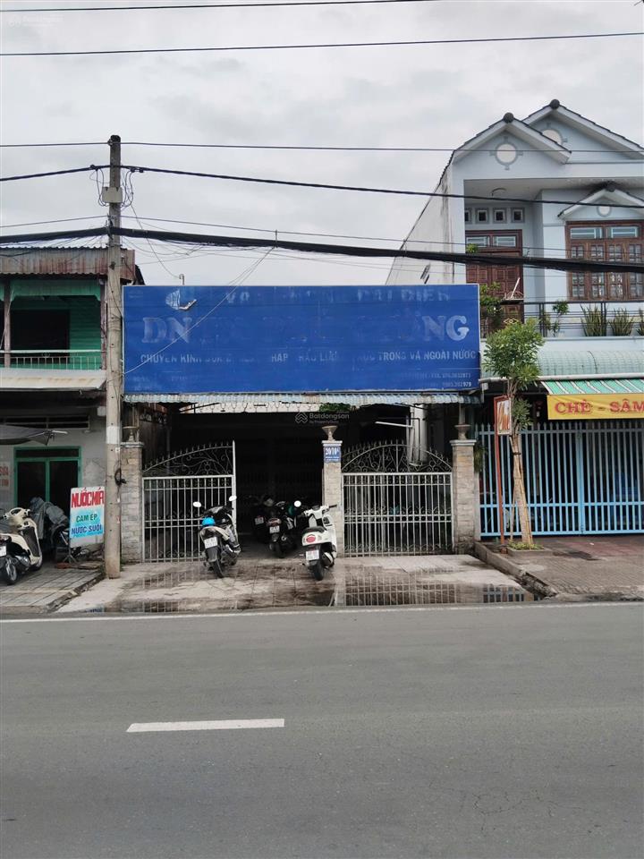 Bán nhà mặt tiền đường trần hưng đạo 300m², ngang 7m, mỹ thới, long xuyên, an giang