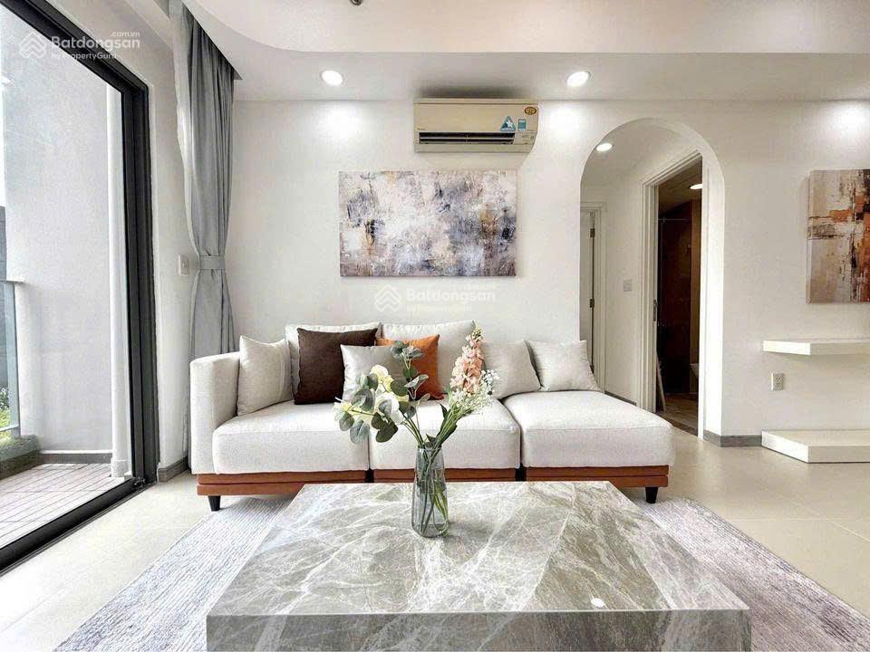 Bán chcc 50m2, 1pn, 1wc, 3 tỷ 2, sổ hồng tại carillon 2, hòa thạnh, tân phú,  0934 144 *** hương
