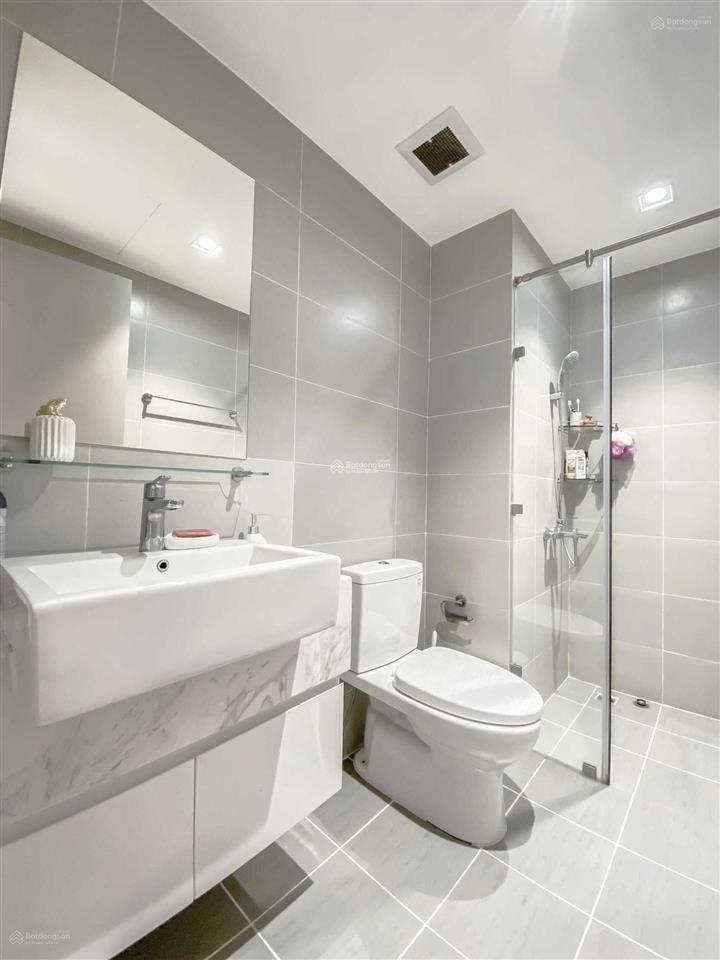 Chủ bán chcc galaxy 9, q4, dt 70m2, 2pn 2wc, nhà đẹp, giá 5 tỷ 7 sổ hồng  0934 144 *** hương