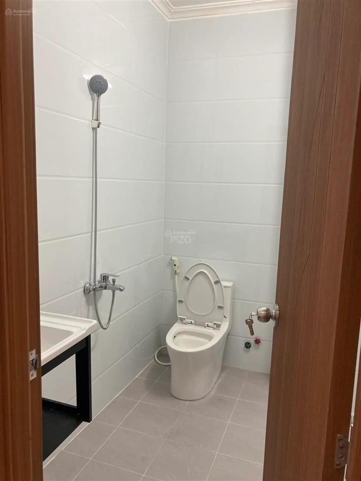 Nhà hxh 6m hoàng văn thụ | phú nhuận | 71,7m2 | 4 tầng + sân thượng | thang máy | 20,9 tỷ tl