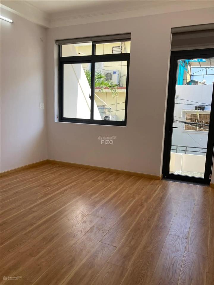 Nhà hxh 6m hoàng văn thụ | phú nhuận | 71,7m2 | 4 tầng + sân thượng | thang máy | 20,9 tỷ tl