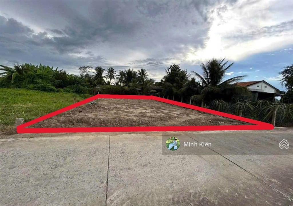 1 tỷ 2 giá siêu mềm ở khu vực gần thành phố dt 117m2, sổ riêng, nằm ngay đường hồ văn tắng.
