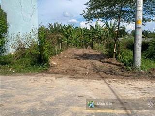 Hàng ngộp! cần bán nhanh lô đất 1 tỷ 130tr. nằm ngay trung tâm thị trấn củ chi, dt 100m2. sổ riêng