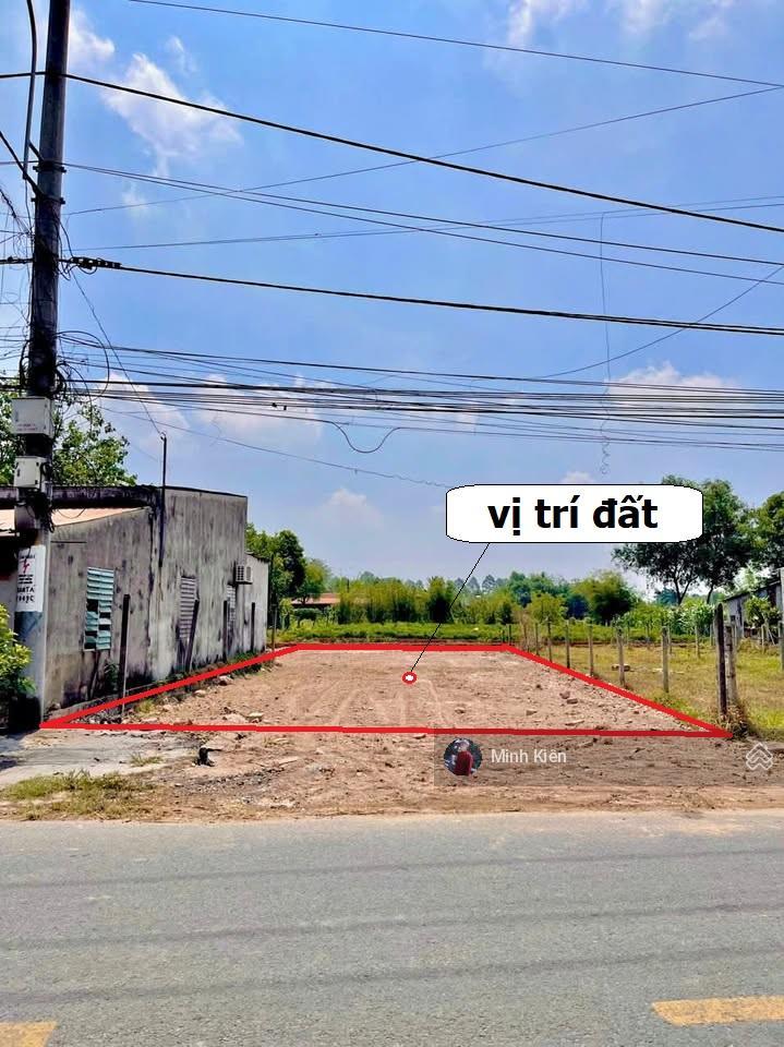 Chỉ 1 tỷ 180tr sở hữu ngay lô đất 160m2 nằm ngay đ suối lội xã tân thông hội , pháp lý chuẩn chỉnh.